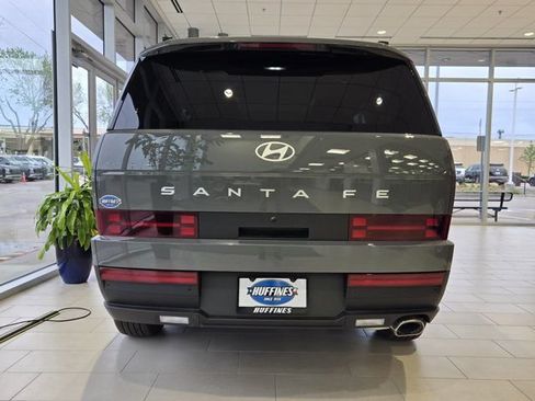 Used 2026 Hyundai Santa Fe SEL FWD image 4