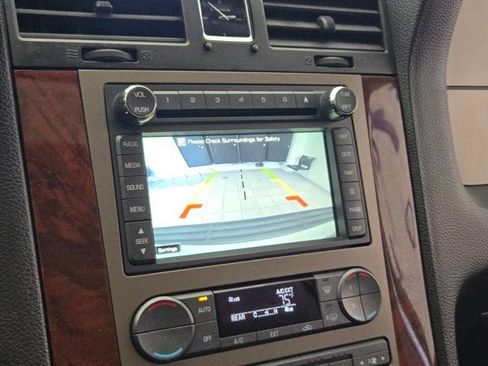 Used 2012 Lincoln Navigator 4WD image 28