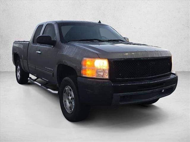 Used 2013 Chevrolet Silverado 1500 LT w/ All-Star Edition RWD image 3
