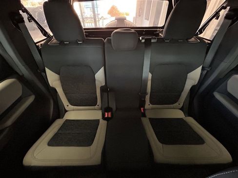 Used 2022 Ford Bronco Wildtrak image 28