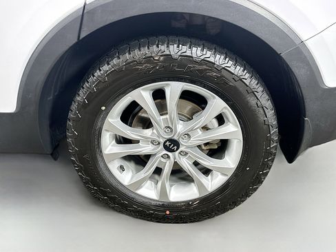 Certified 2021 Kia Telluride LX image 31