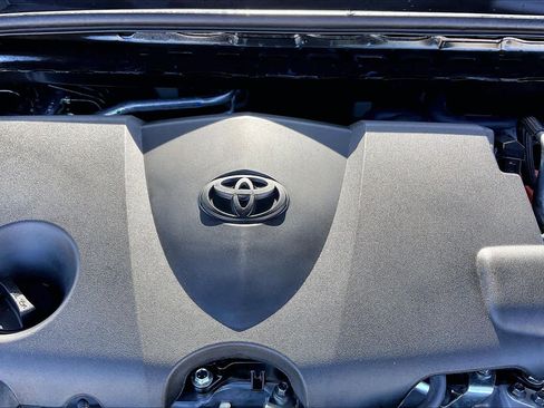 Used 2025 Toyota Camry LE image 33