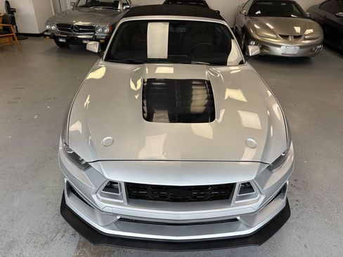 Used 2015 Ford Mustang GT Premium RWD image 2