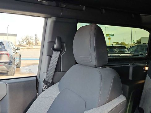 Used 2022 Ford Bronco Big Bend image 16