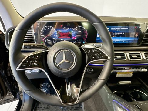 New 2026 Mercedes-Benz GLS 450 4MATIC image 11