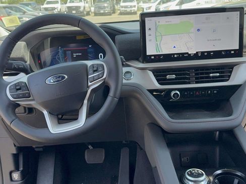 New 2026 Ford Explorer Active AWD/4WD image 12