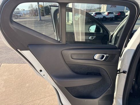 Certified 2023 Volvo XC40 B5 Plus w/ Driver Assist Package AWD/4WD image 28