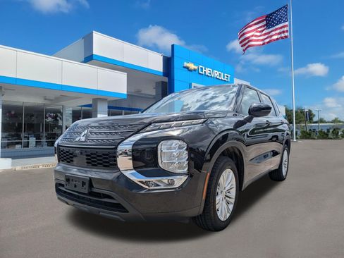 Used 2024 Mitsubishi Outlander ES AWD/4WD image 7