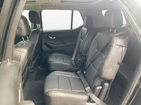Used 2021 Chevrolet Traverse LT w/ LT Premium Package AWD/4WD image 13