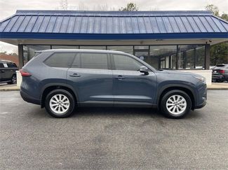 Used 2025 Toyota Grand Highlander XLE video 2