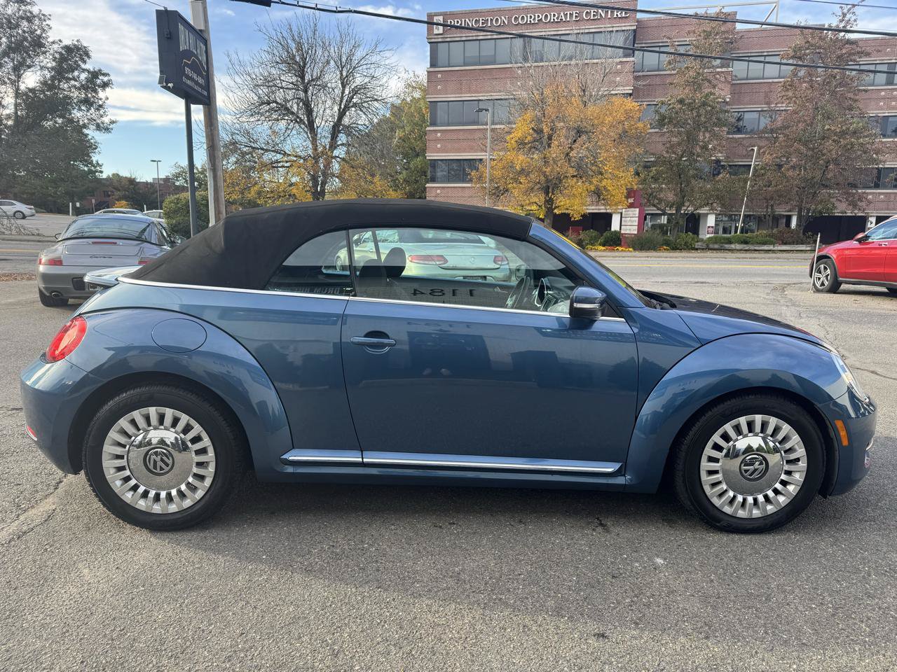 Used 2016 Volkswagen Beetle 1.8T S FWD image 11