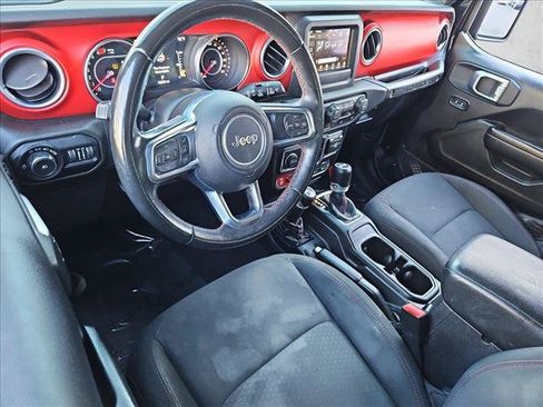 Used 2018 Jeep Wrangler Unlimited Rubicon w/ Steel Bumper Group AWD/4WD image 8
