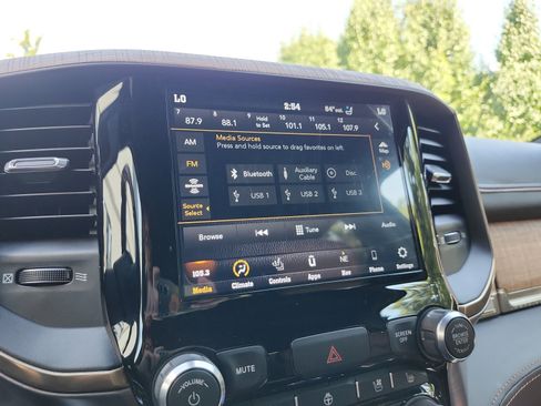 Used 2019 RAM 1500 Laramie Longhorn w/ Trailer Tow Group AWD/4WD image 22