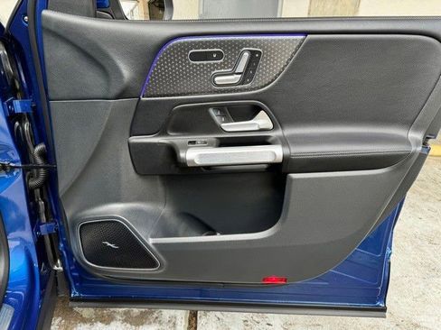 Certified 2024 Mercedes-Benz GLB 250 4MATIC image 22