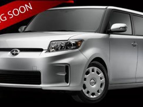 Used 2012 Scion xB image 1