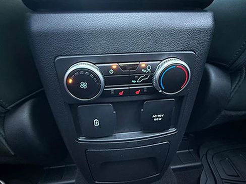 Used 2023 Ford Explorer Timberline w/ Timberline Technology Package AWD/4WD image 25