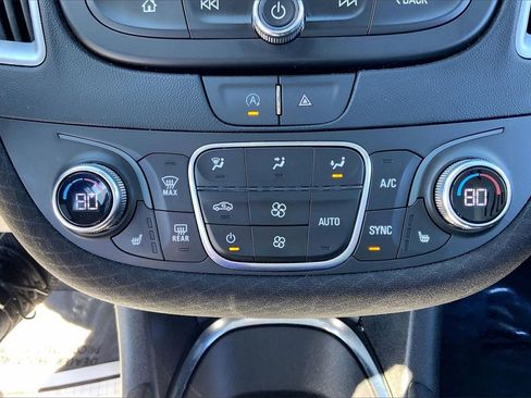 Used 2024 Chevrolet Malibu LT image 16