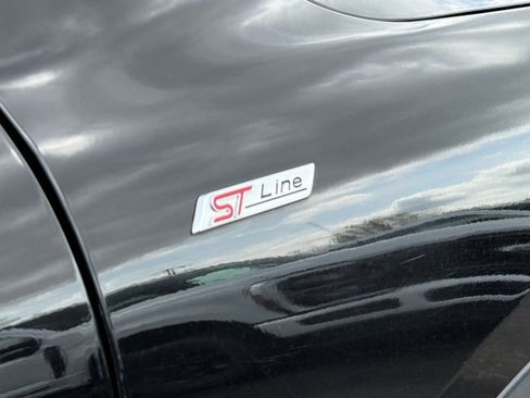 Used 2025 Ford Escape ST-Line image 8