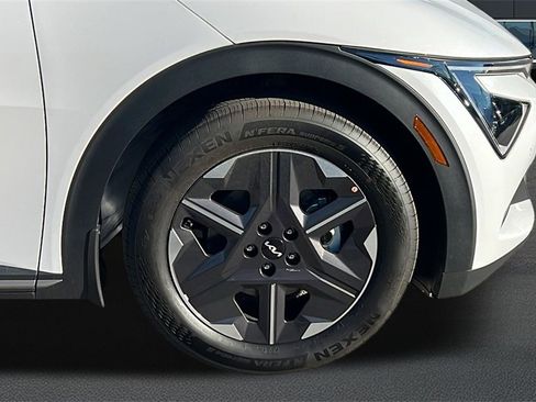 New 2025 Kia EV6 Light image 5
