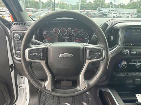 Used 2021 Chevrolet Silverado 1500 LT Trail Boss w/ Convenience Package II AWD/4WD image 20