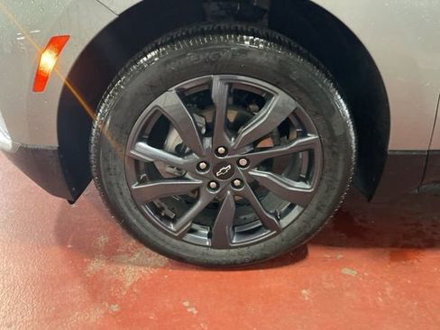 Used 2024 Chevrolet Equinox RS image 16