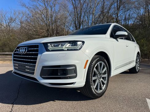 Used 2018 Audi Q7 3.0T Prestige w/ Prestige Package image 2