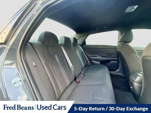 Used 2025 Hyundai Elantra SEL image 26