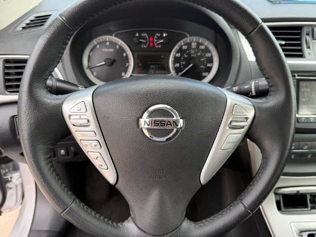Used 2015 Nissan Sentra SV FWD image 12