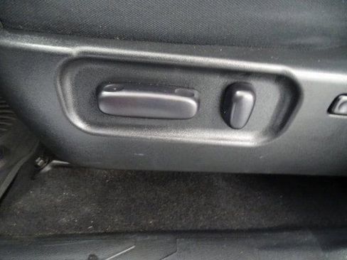 Used 2023 Toyota Tacoma TRD Sport image 3