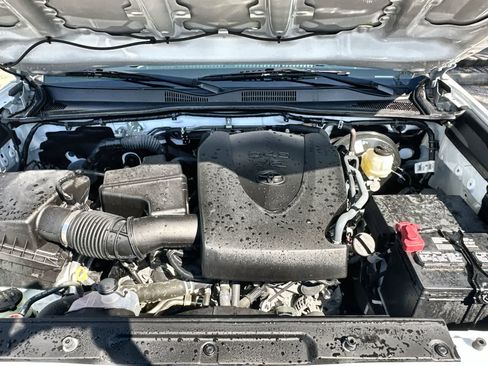 Used 2023 Toyota Tacoma SR image 9