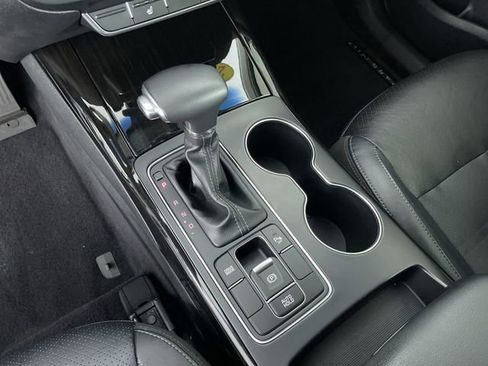 Used 2019 Kia Sorento EX image 32