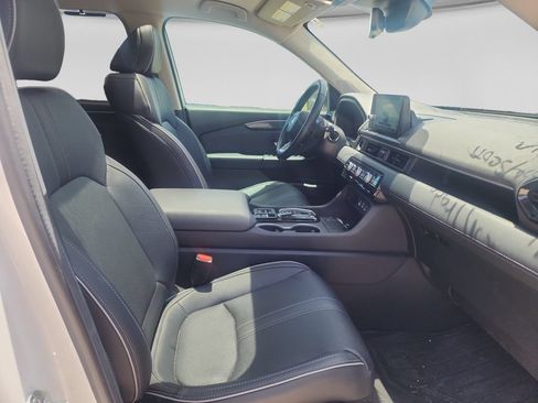 Used 2025 Honda Pilot Elite image 28