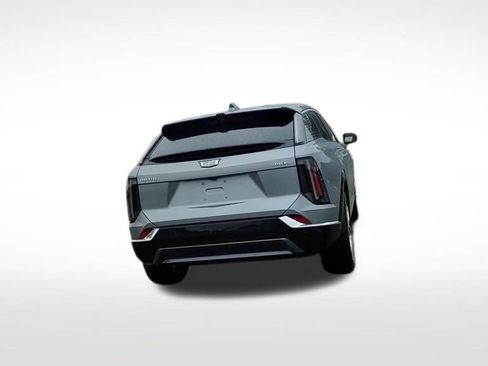 New 2026 Cadillac Optiq Luxury 1 image 6