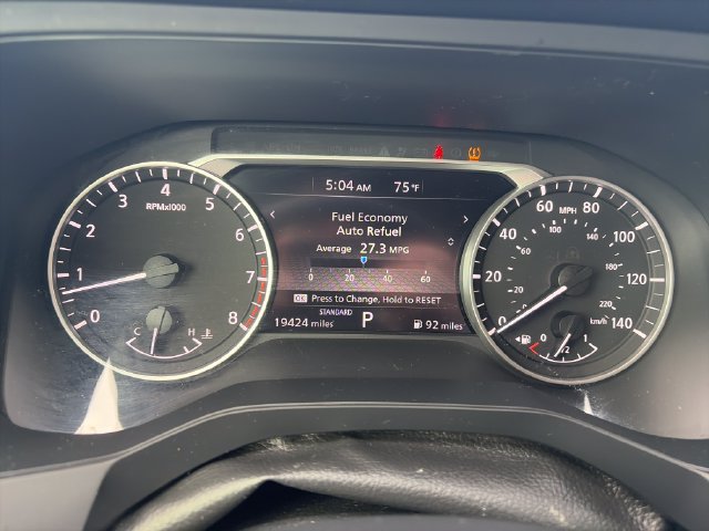 Used 2025 Nissan Pathfinder S FWD image 15