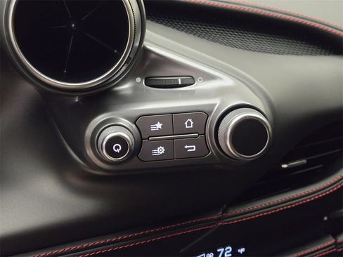 Used 2020 Ferrari F8 Tributo image 37