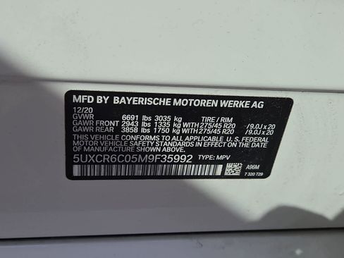 Used 2021 BMW X5 xDrive40i w/ M Sport Package image 28