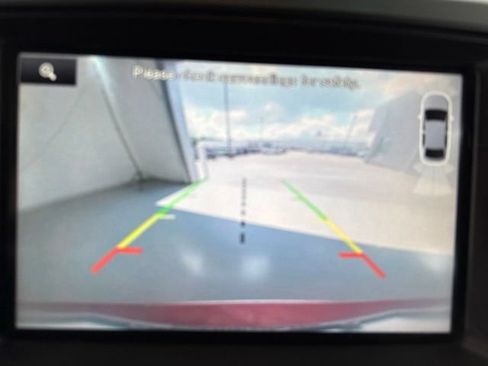 Used 2016 Ford Explorer XLT w/ Equipment Group 202A FWD image 24