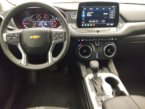 Used 2024 Chevrolet Blazer LT w/ Convenience Package FWD image 22