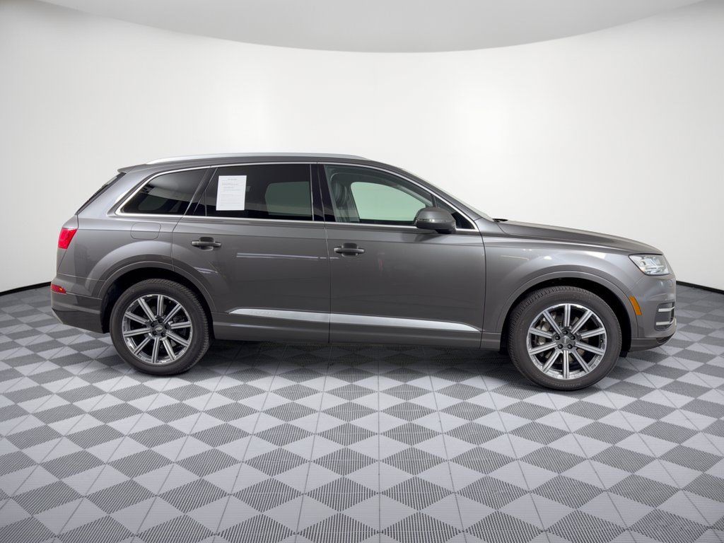 Used 2019 Audi Q7 2.0T Premium Plus w/ Premium Plus Package AWD/4WD image 8
