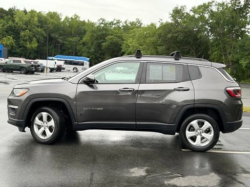 Used 2020 Jeep Compass Latitude AWD/4WD image 3