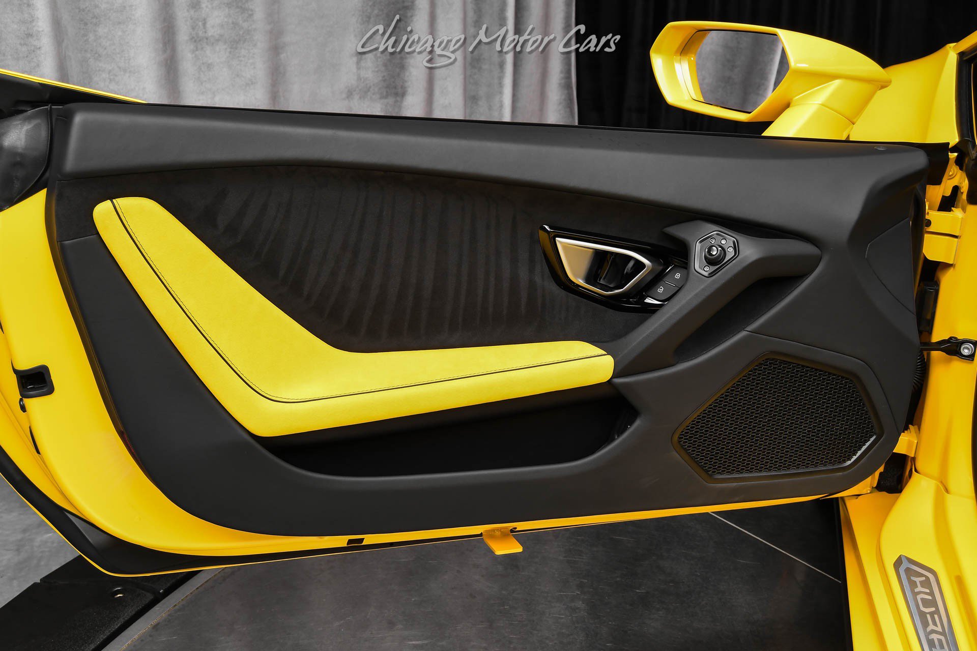 Used 2024 Lamborghini Huracan EVO AWD/4WD image 25