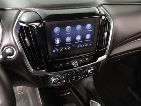 Used 2023 Chevrolet Traverse RS image 5