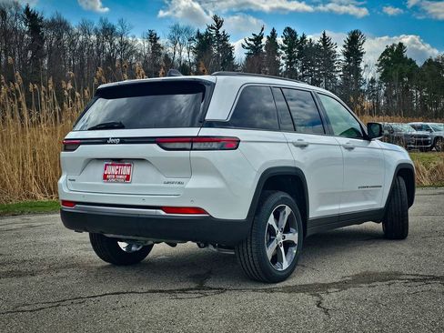 New 2026 Jeep Grand Cherokee Limited AWD/4WD image 3
