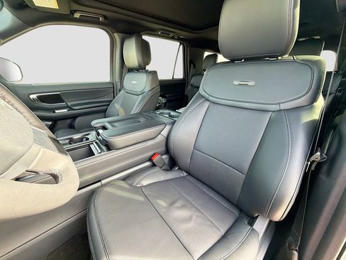 New 2026 Ford Expedition Max Platinum w/ Stealth Appearance Package image 30