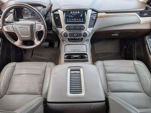 Used 2020 GMC Yukon Denali w/ Denali Premium Package RWD image 7