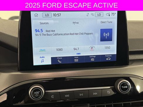 Used 2025 Ford Escape Active AWD/4WD image 23