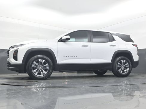 Certified 2026 Chevrolet Equinox LT FWD image 33