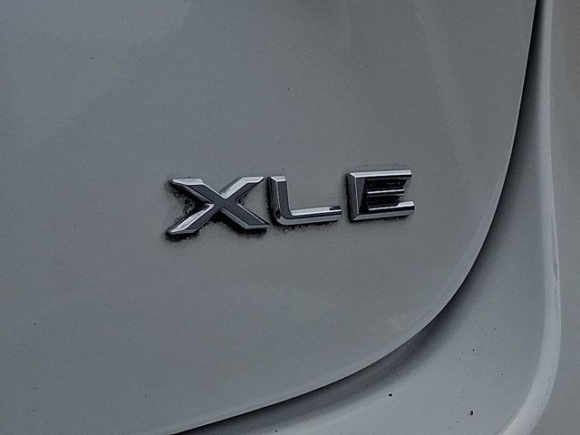 Used 2016 Toyota Avalon XLE Premium FWD image 30