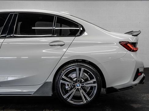 Used 2021 BMW 330i Sedan w/ Convenience Package RWD image 13