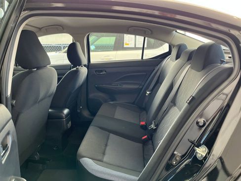 Used 2025 Nissan Versa SV image 25